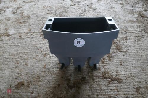 PLASTIC 3 TEAT CALF FEEDER