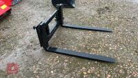 SET OF PALLET FORKS- EURO 8 BRAKCETS NEW - 3