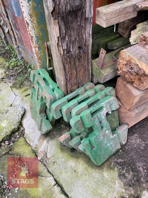 JOHN DEERE 6x 40kg WEIGHTS