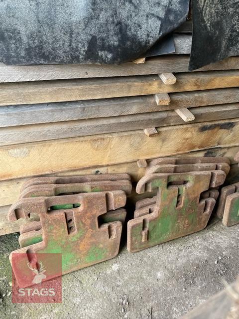 JOHN DEERE 10x 50KG WEIGHTS