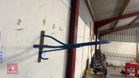 BLUE WALL MOUNTED SADDLE RACK - 3