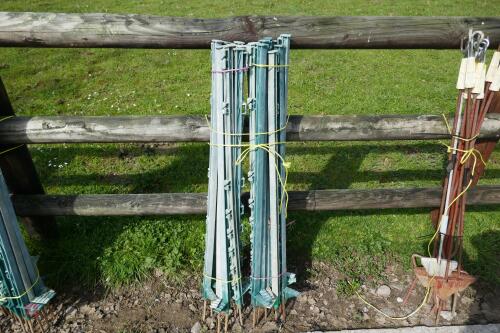 20 X PLASTIC (GREEN) ELEC. FENCE STAKES