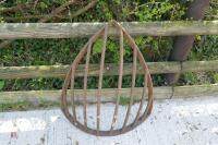 METAL CORNER HAY RACK