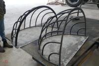 2 X WALL MOUNTED METAL HAY RACKS - 4