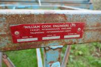 COOKS FLAT 8 BALE SLEDGE - 2