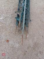 11 GREEN 4FT ELECTRIC FENCE STAKES - 2