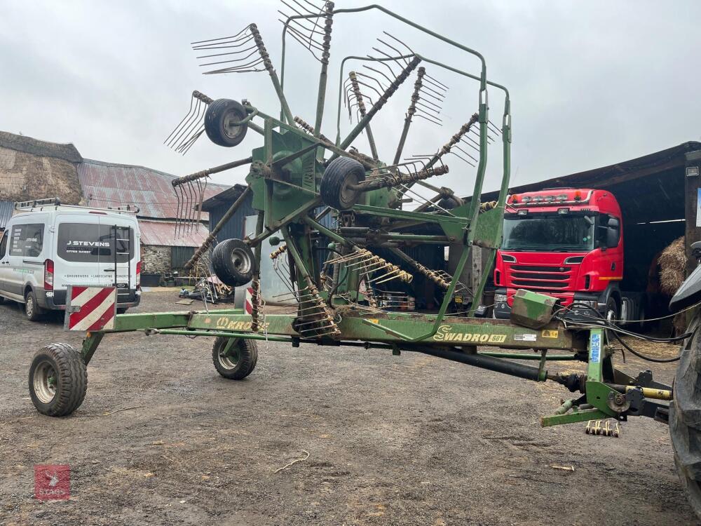 2002 KRONE SWARDRO 681 TWIN ROTOR RAKE