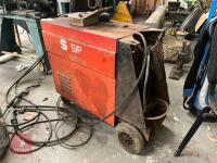 MIG WELDER + ACCESSORIES - 8