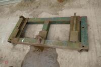 MERLO BRACKETS ON A FRAME - 4