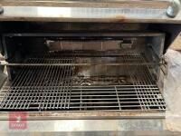 STAINLESS STEEL BBQ - 6