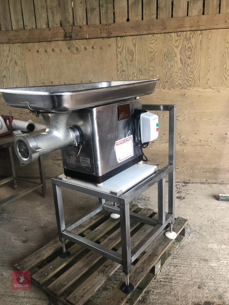 COMPLETE BUTCHERING SET-UP MINCER ETC