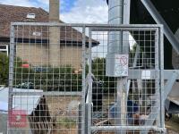 2 X GALVANISED DOG KENNEL PANELS/GATES - 8