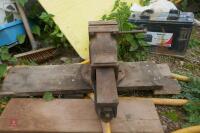 WOODEN BENCH VICE - 3