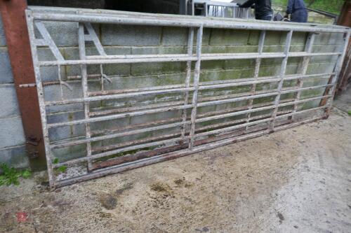 2 GALVANISED GATES