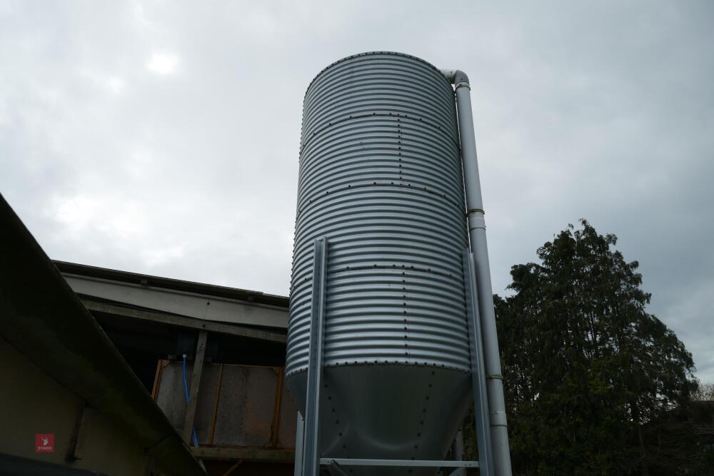 ROXELL 6T GALVANISED FEED BIN