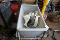 DAIRY WASH BASIN+ GUTTER CLIPS (53) - 2