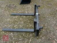 SET OF PALLET FORKS- EURO 8 BRAKCETS NEW - 4