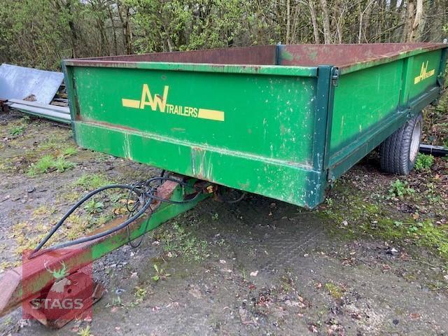 AW TIPPING TRAILER