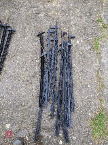 10 ELECTRIC FENCE POSTS (BLACK)