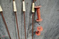 12 PIGTAIL METAL ELECTRIC FENCE STAKES - 6