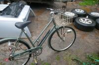 VINTAGE HERCULES LADIES BIKE (90) - 8