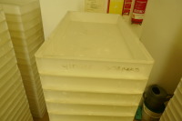 20 X WHITE BAKERY TRAYS - 3