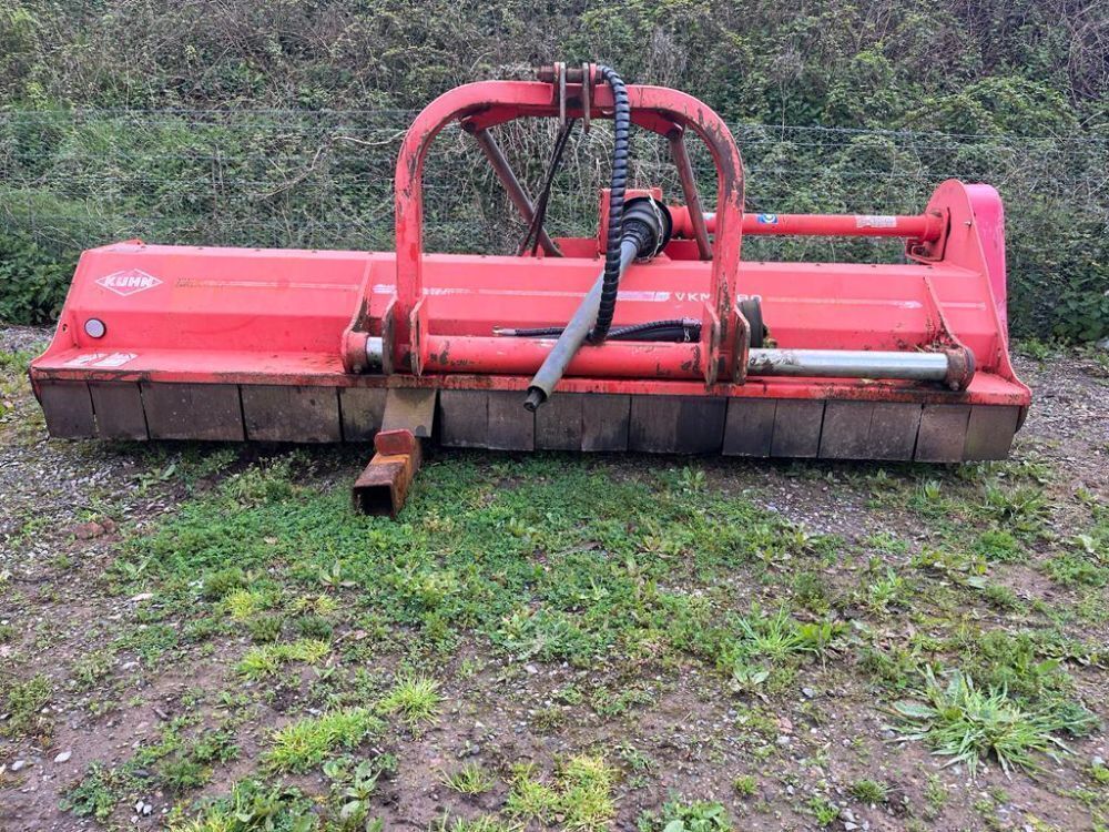 KUHN VKM 280 FLAIL TOPPER