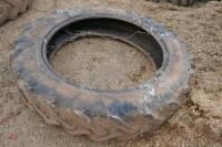 1X 12.4 R36 TRACTOR TYRE - 4