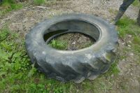 16.9 R33 TRACTOR TYRE