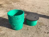 10 X EQUINE FEEDERS (GREEN)