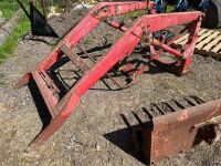 MASSEY FERGUSON 40 F/E LOADER - 2