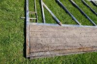 14'7" GALVANISED CATTLE FEED BARRIER - 8