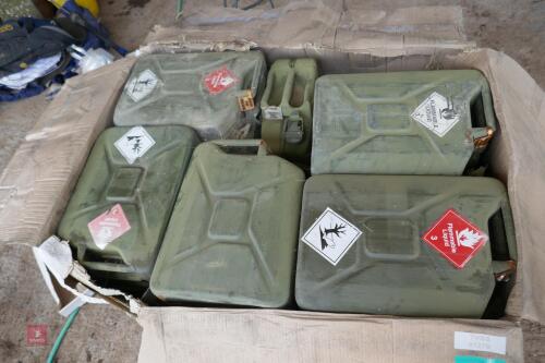 15 JERRY/FUEL CANS