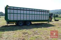 2016 BROUGHAN 26' TWIN AXLE LIVESTOCK TRAILER - 5