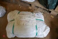 BALE OF 100 X 45L PLASTIC TREE BAGS - 2