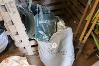 25 X 77L PLASTIC TREE BAGS - 5