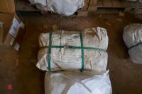 3 BALES OF 100 15L PLASTIC TREE BAGS - 3