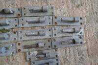 14 GATE HANGING WALL BRACKETS - 5