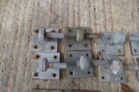 16 GATE HANGING SQUARE WALL BRACKETS - 7