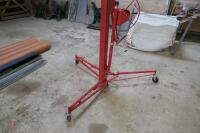 MOBILE PLASTER BOARD LIFTER - 2