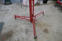 MOBILE PLASTER BOARD LIFTER - 3