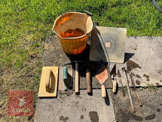 BUCKET OF MISCELLANEOUS BUILDING TOOLS