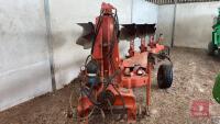 2006 KUHN VARI-MASTER 121 5F REV VARIWIDTH AUTO RESET PLOUGH - 6