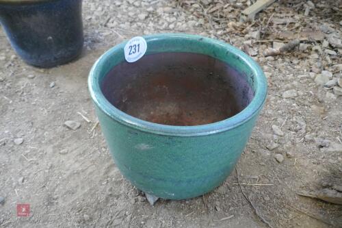 1 GREEN PLANT POT