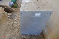 IAE 630 LITRE GALVANISED CORN BIN - 9