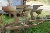 RANSOMES 3 FURROW REVERSIBLE PLOUGH - 7