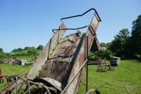 ANTIQUE GREEN CROP LOADER - 9