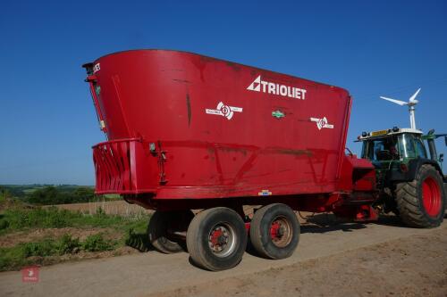 2008 TRIOLIET 2-2800 SOLOMIX MIXER WAGON