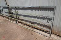 GALVANISED 14' BOX METAL YARD GATE - 4