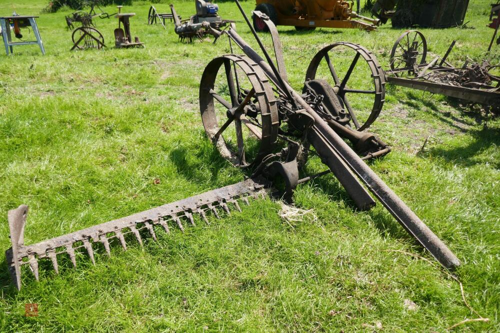 Antique on sale grass cutter